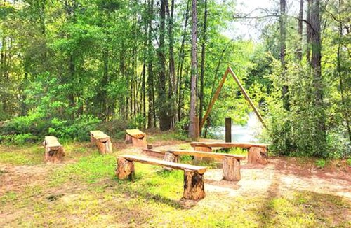 Waller Cabin | Beautiful Modern Cabin with Natural Water Pool in Grimes County, Texas