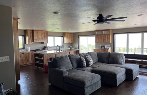 Crofton House | Beautiful newly renovated home overlooking Lewis and Clark lake.