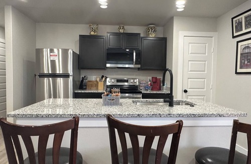 Odessa House | Beautiful, Safe, and Cozy 3-Bedroom Home in North Odessa: The Paris Escape