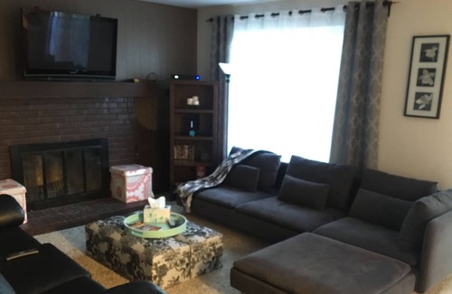 Aurora House | Beautifully bright, big and comfy home!