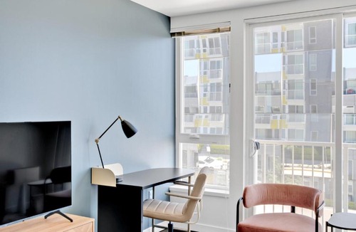 Wilburton Apartment | Bellevue 1BR w Gym WD nr Spring District SEA-411