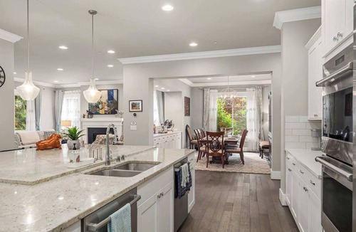 Northwest Bellevue House | Bellevue DT Luxurious 5BR Mansion| Walk to QFC