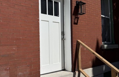 Benton Park Apartment | Benton Park Walkable Apartment- IN1S