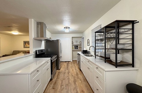 Roswell House | Berrendo Sky Homestead - 4 Minutes to Main