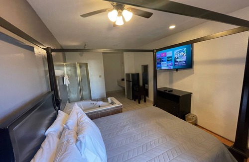 Bastrop Hotel | Best Budget Inn