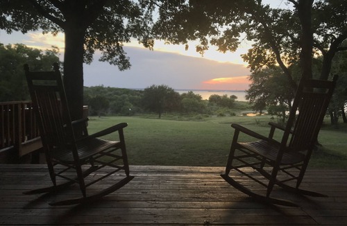Whitney House | Best Lakefront, Amazing Sunset Home on Lake Whitney