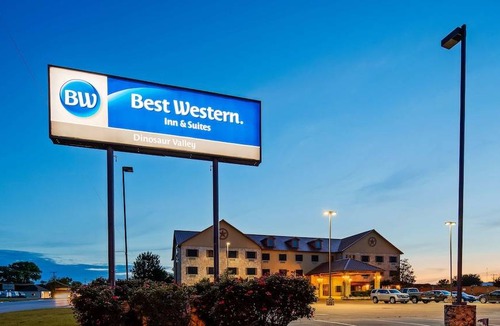 Glen Rose Hotel | Best Western Dinosaur Valley Inn & Suites