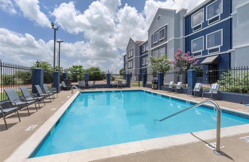 Corsicana Hotel | Best Western Executive Inn