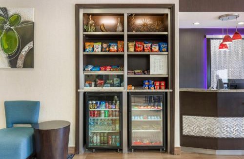 Lake Worth Hotel | Best Western Plus Lake Worth Inn & Suites