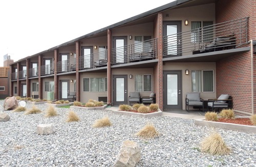 Montbello Hotel | Best Western Premier Denver East