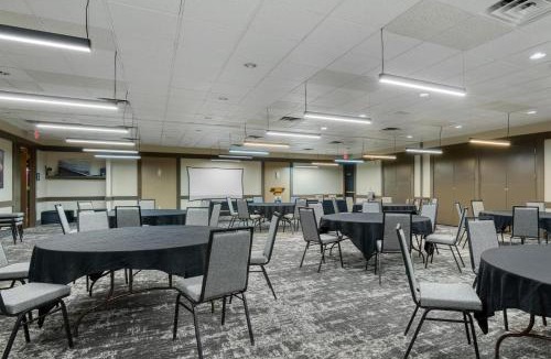 Baker City Hotel | Best Western Sunridge Inn & Conference Center