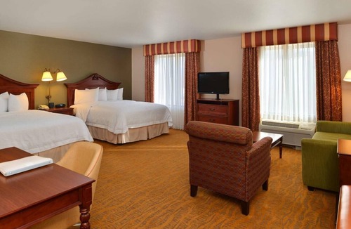 Westside Hotel | Better Choice for your Vacation! 3 Units, Pool, Pets Allowed, Free Parking!