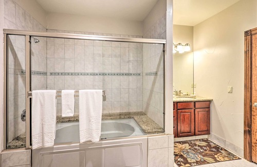 Hudson House | Big spacious ranch with pool table and gaming room beautiful mornings and nights