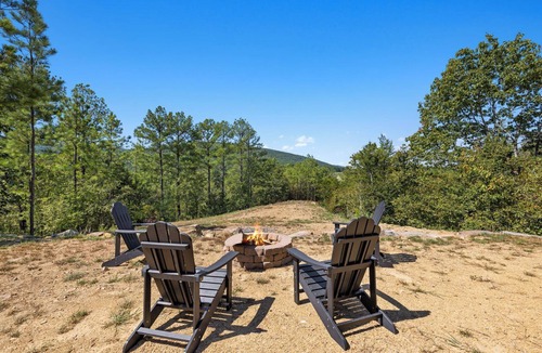 Pickens Cabin | Bigfoot Bluff Cabin in Kiamichi Mountains