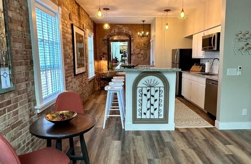 Bisbee Apartment | Bisbee Brownstone Suites