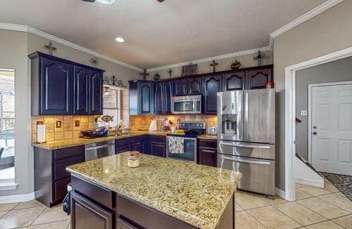 Blessing House | Blessing Farmhouse w/Farm Views & Outdoor Living