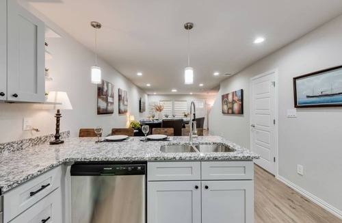 Fort Worth House | Blissful River Home near Lockheed/FW Stockyards