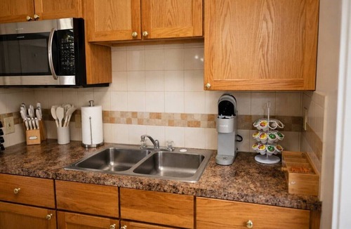 Oread Apartment | Bloom on Mass | Walk to Downtown
