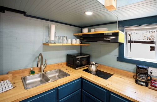 Lyons Resort | Blue Lodge – Cozy & Kid-Friendly
