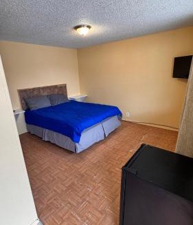Okanogan Hotel | Blue Mountain Motel