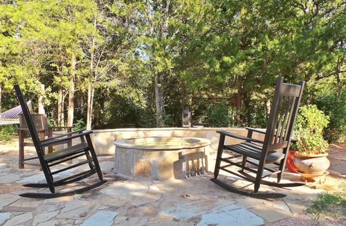 Valley Ridge Condo | Blue Ridge Hideaway ~ Convenient & Secluded Oasis!