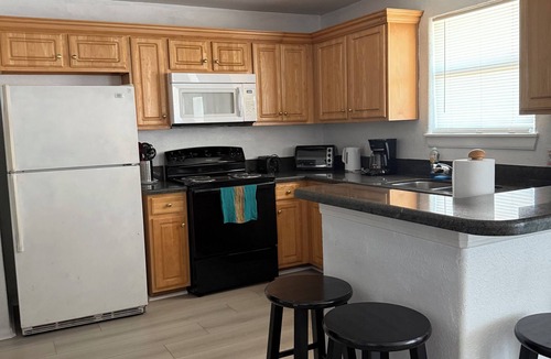 Freeport House | Blue Sea Star II Big Yard step away to beach Jul 8-10 last min@155nt +10% 0ff
