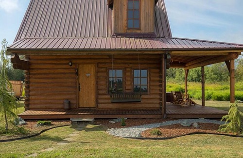 Sequim Cabin | Blue Sky Cabin - Custom-built Log Home on a Private Airfield and Adjacent to a