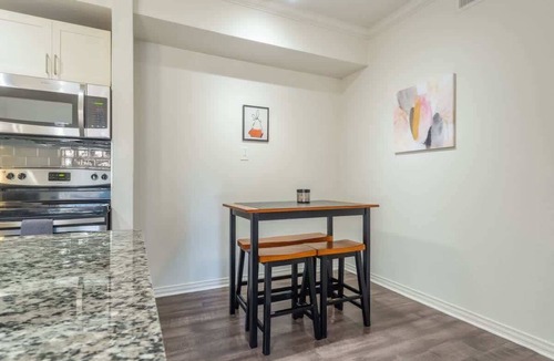 Irving Apartment | Boulevard Stays Comfy King 1BR Pool, Gym & Free Parking 05