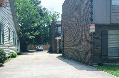 Mid City South Apartment | Boutique Style 2 Bdrm Apt offering Any & All of a Traveler's Needs
