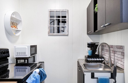 Fair Oaks Ranch House | Box 3- A Birdy Vacation Rental