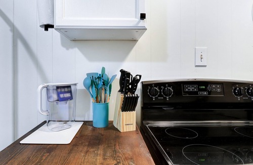 Fair Oaks Ranch House | Box 3- A Birdy Vacation Rental