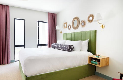 Central Oklahoma City Hotel | Bradford House, Oklahoma City North, a Member of Design Hotels