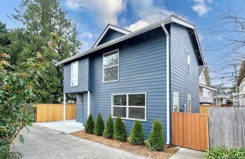 Mount Baker House | Brand New 2-bedroom 2-bathroom house with WiFi, AC in delightful Seattle