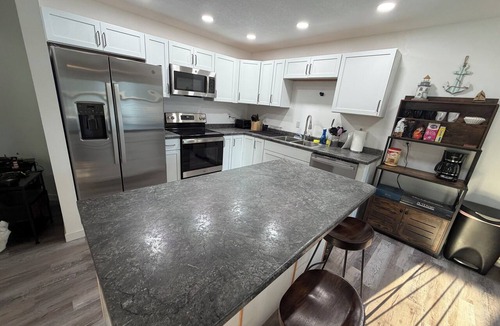Lake View House | Brand New Black Hawk House-3 bedrooms and 14 person capacity!