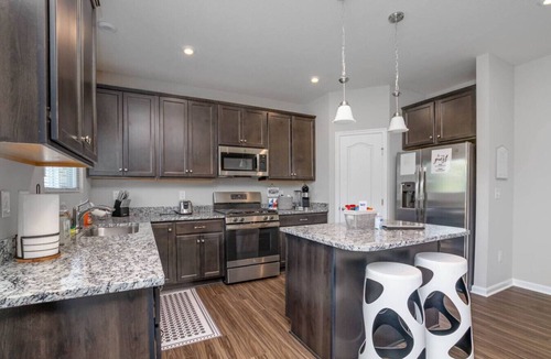 Otterbien Home House | Brand new construction in well-kept HOA community.
