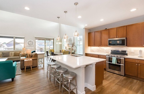 Grand Elk Ranch House | Brand New Luxury Mountain Home- Hot Tub, 3 King Beds, Bunk Beds, EVS car charger