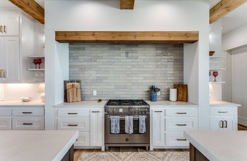 Graford House | Brand New! Stunning LARGE Lakehouse at Hell's Gate Basin and Possum Kingdom Lake