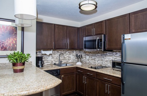 Lincoln Condo | Breakfast, Pool, Hot Tub, Near Univ of Nebraska