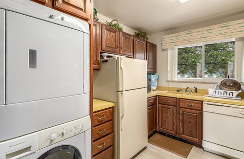 Estes Park Cabin | Breathtaking Views of Rocky Mountain National Park -- 20-NCD0376