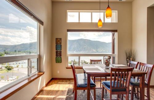 Manson House | Breezy Lake Chelan Condo w/Pool & Hot Tub Access!