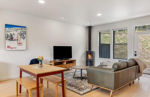 Bozeman Ski Chalet | Bridger Bowl - Crosscut Hideaway