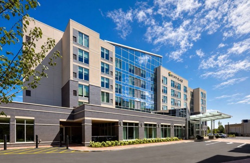 South Side Hotel | Bright & Modern Suites w/Free Parking Near Downtown Corpus Christi - 2 Units