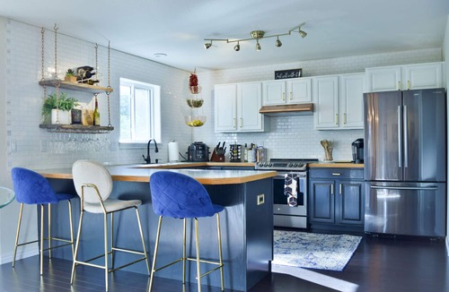 Loveland House | Bright & Spacious 3 Bedroom Home in Coveted Loveland Neighborhood!