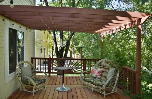Loveland House | Bright & Spacious 3 Bedroom Home in Coveted Loveland Neighborhood!
