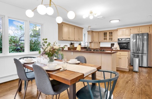 Interurban Park House | Bright & Tranquil Chautauqua 3 Bed 2 Bath Home Close to CU and Hiking Trails.
