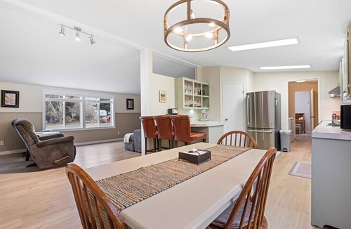 Baker City House | Broadway Place, Cozy! 3 Brdm, 2 Bath Home, Near Churchill School Concerts!