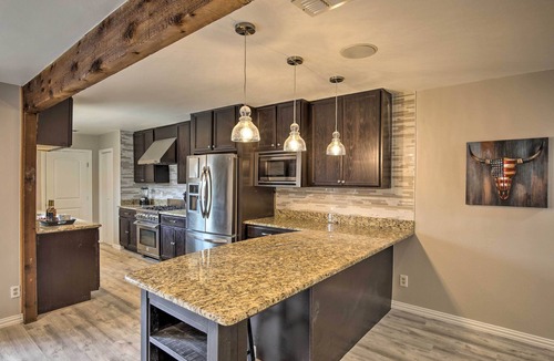 Garland House | Broken Bow Home w/Private Pool & Arcade Games!