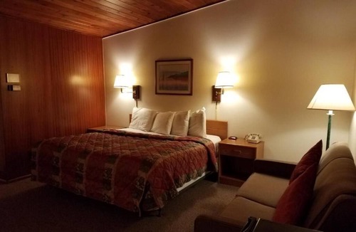 Raton Hotel | Budget Host