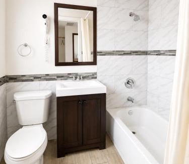 Ontario Hotel | Budget Inn Ontario