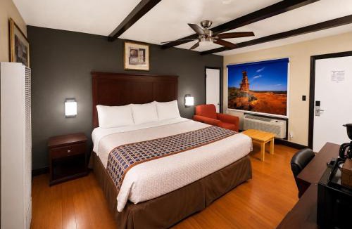 Canyon Hotel | Buffalo Inn Vintage MOTEL